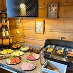 Aplit Guest House